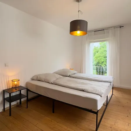 Schoene 3 Zimmerwohnung Altbau, Hochschulnah, Free Parking Apartment